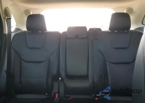 2022 Ford Edge Titanium z USA, uszkodzony, nr VIN 2FMPK4K94NBA30700